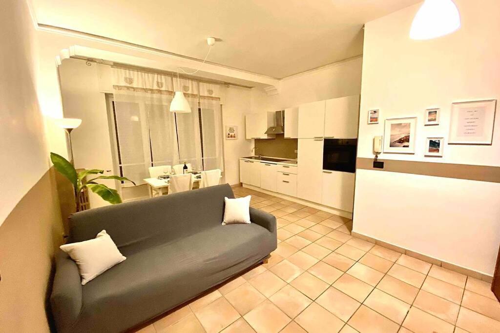 Appartamento Cozy In Super Centro! Άστι Εξωτερικό φωτογραφία